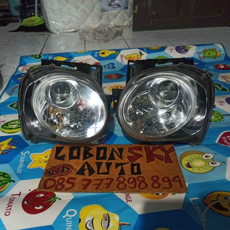 Headlamp lampu depan nissan juke revolt original