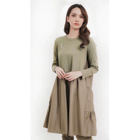 NEW  BENANG JARUM ZALIA TOP - GREEN