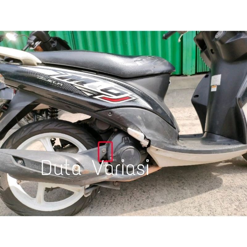 BAUT  PEGANGAN KNALPOT STANDAR BAGIAN ATAS  MIO J ,GT 115