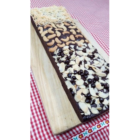 

Brownies Mix 3 Toping (Keju, Almond Chocochips & Kacang Mede)