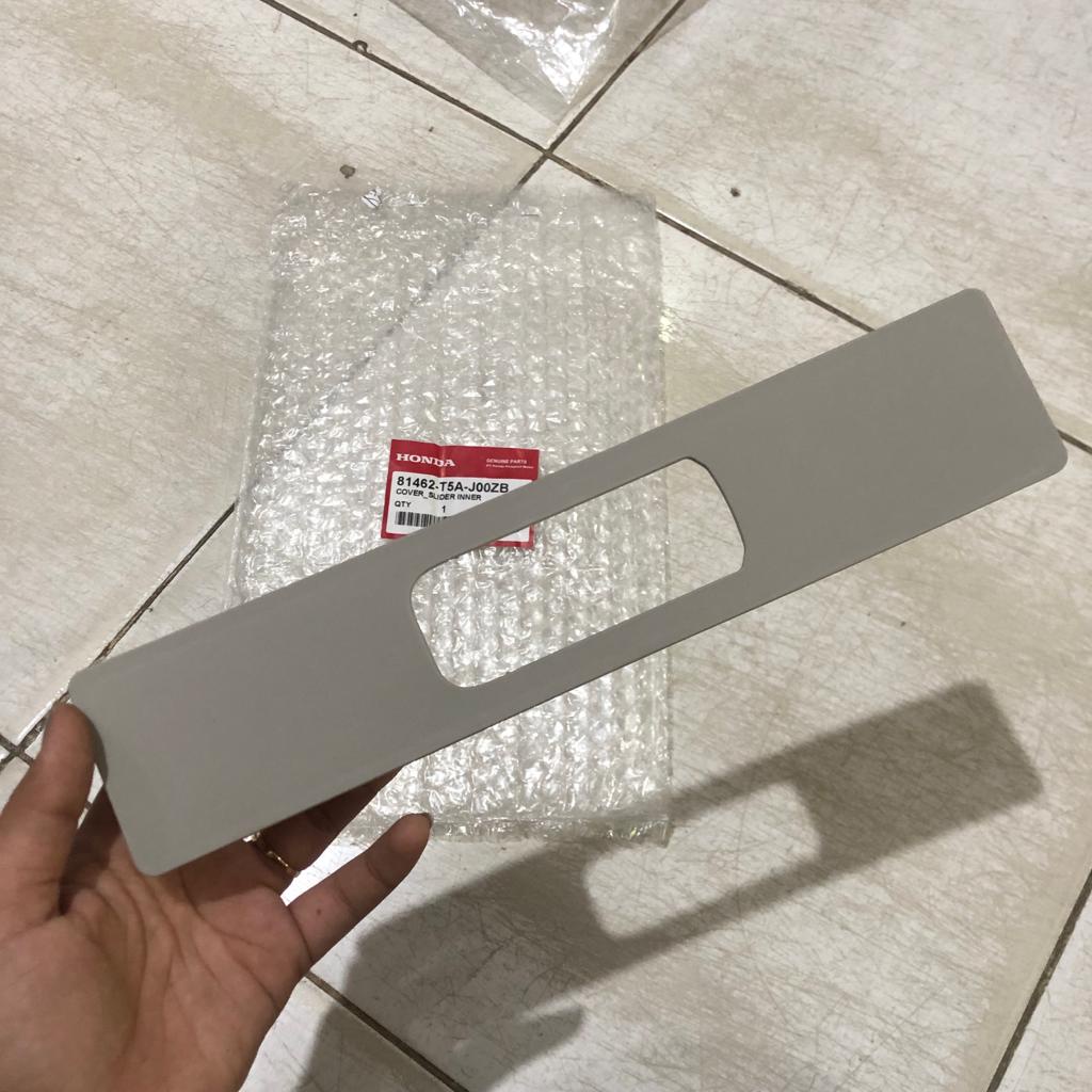 Adjuster Pencetan Seatbelt HND CIVIC TURBO, HRV, JAZZ GK5 2015-2022