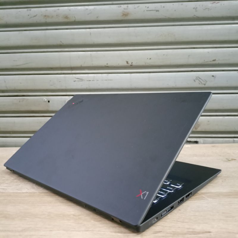 Lenovo Thinkpad X1 Carbon 6Th Core i7 Gen 8 Touch RAM 16GB Like New