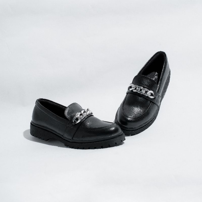 Sepatu slip on wanita &quot;NADINE SHOES&quot; - LIKE PROJECT