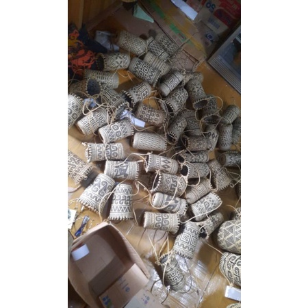 Tas anjat rotan selempang_Tas rotan anyaman khas dayak