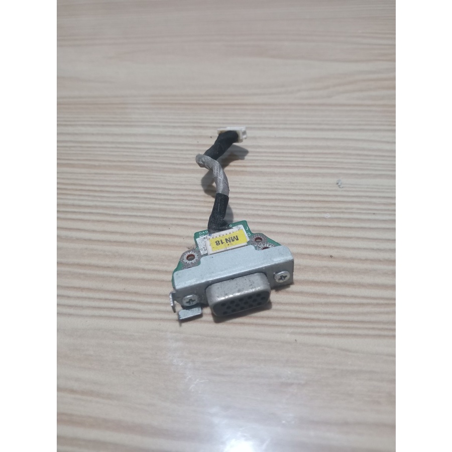 Port VGA Laptop Toshiba Satellite T135-S1305