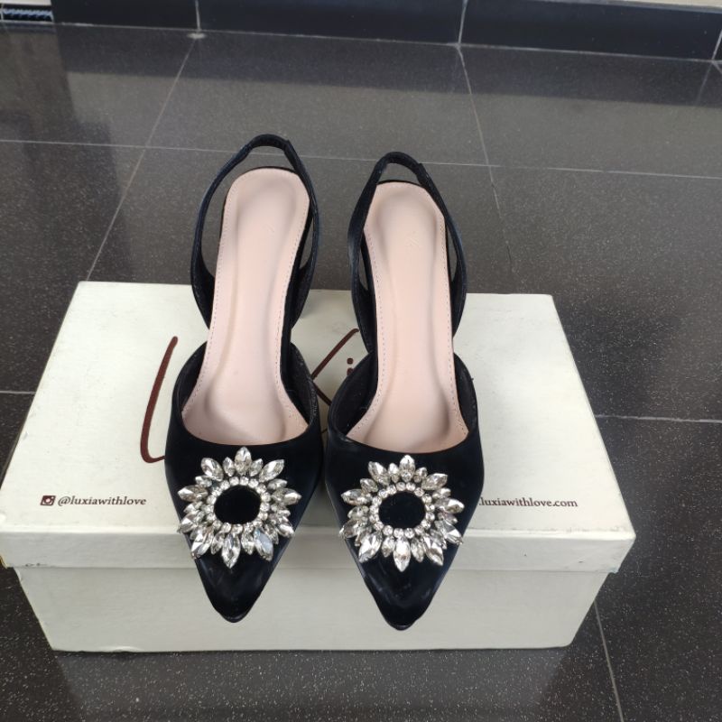 Luxia Amora Heels (Crystal Black)