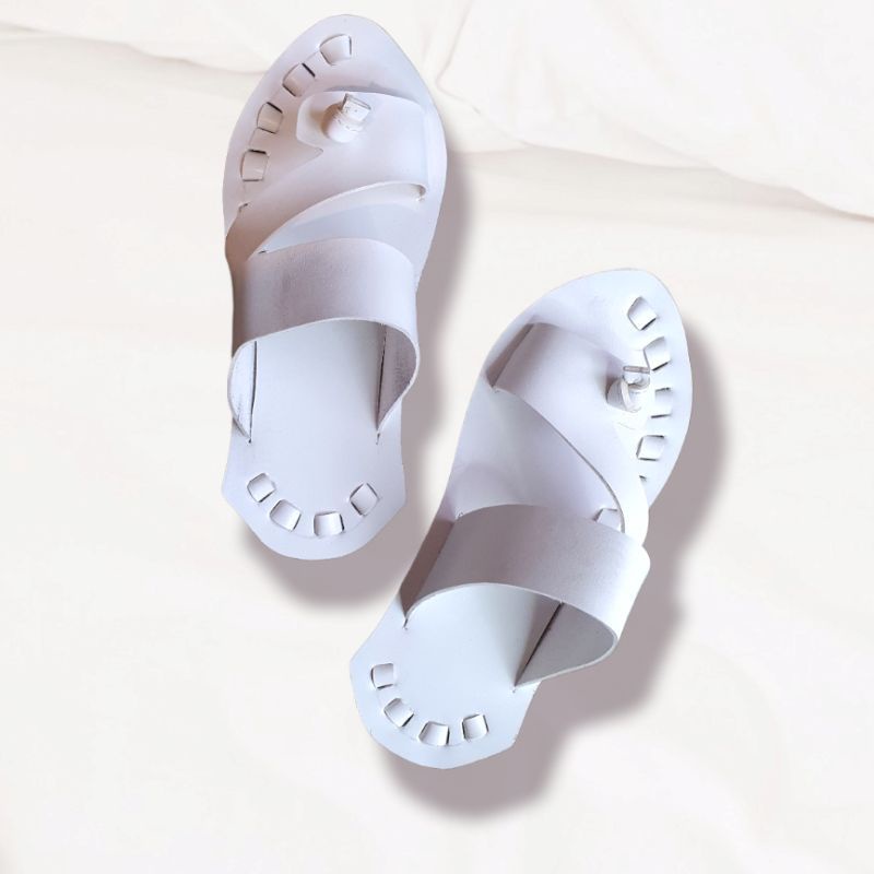 Sandal Pria Unik Pola Terompah Sendal Cowok Keren Sandal Putih Sendal Coklat Kulit Sintetis Premium