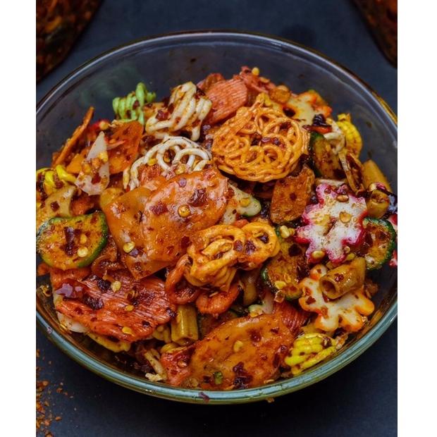 

㊞ KERUPUK SEBLAK [ CAMPUR ] PEDAS DAUN JERUK 75GR CEMILAN PEDAS ⇮