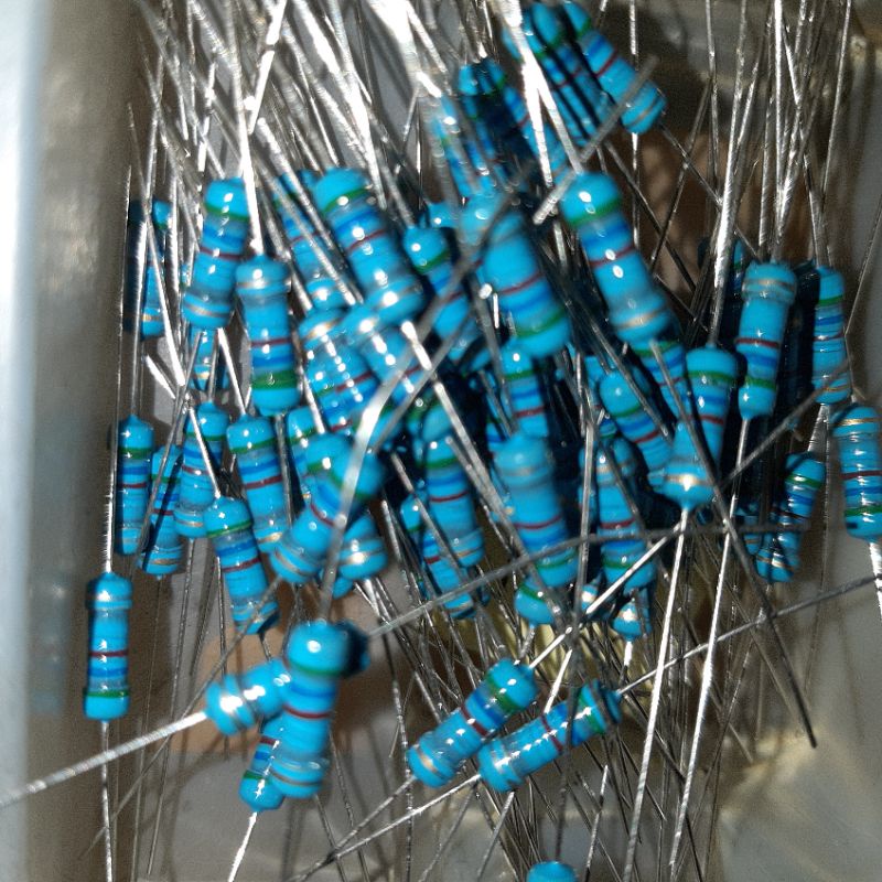 RESISTOR 560 OHM setengah watt