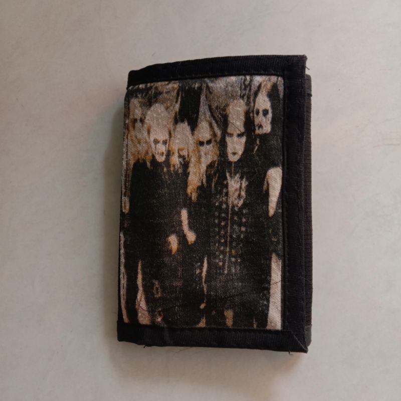 pre-loved preloved pre loved dompet wallet warna color hitam black gothic aesthetic y2k