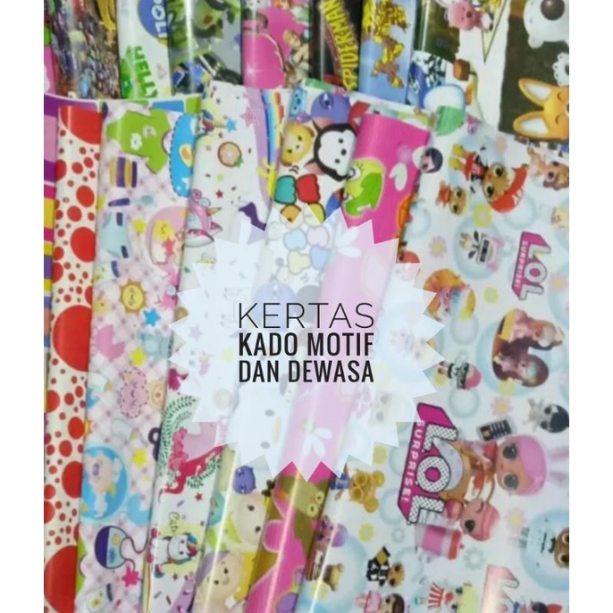 

Kertas kado motif campur karakter , batik, bunga per 10 lembar