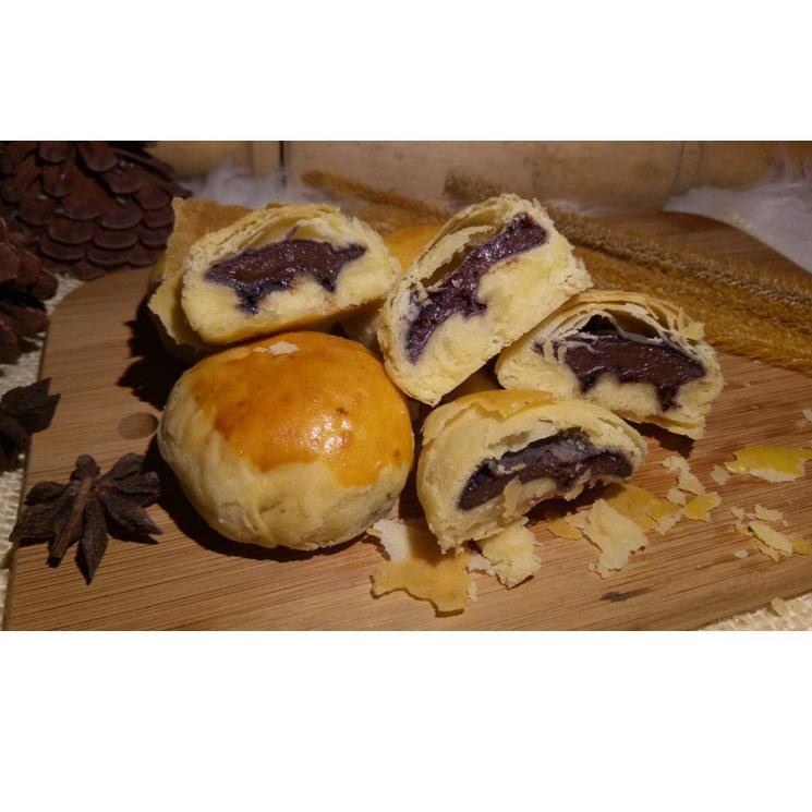 

Ready Stok TERLARIS kue Pia/bakpia RB Coklat isi 10
