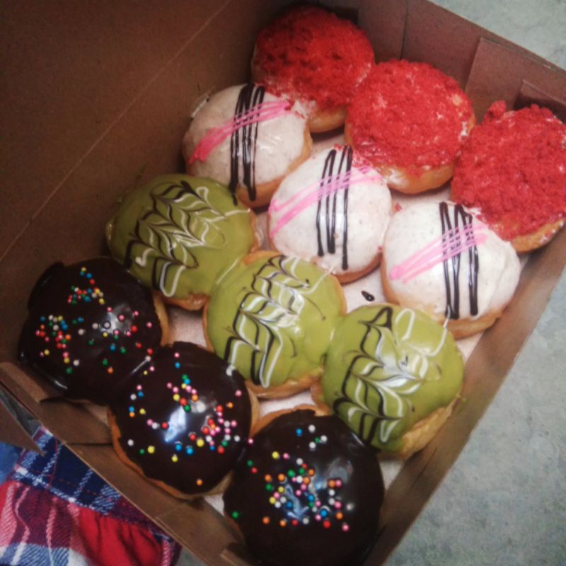 

baby donat (lumer/glaze) isi 12