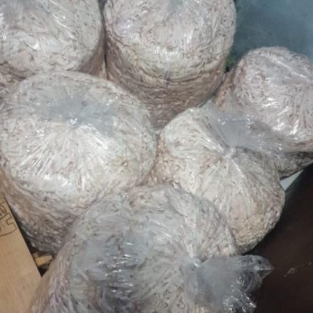 

Terbaru KERTAS SERUT 1KG / KERTAS CACAH / SHREDDED PAPER HAMPERS / KERTAS SERUT GIFTBOX