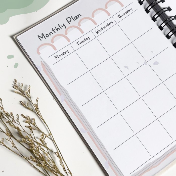 

Agenda Planner 2023 2024 Custom Cover / Weekly Planner / Monthly Plann