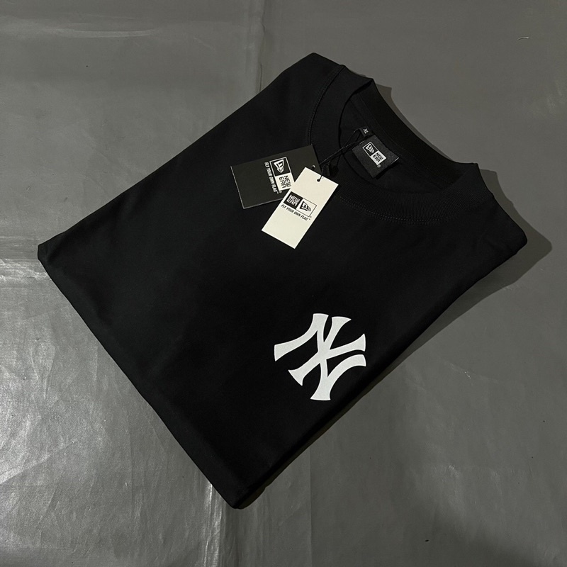 Tshirt Oversize MLB New Era Hitam Logo Pinggir Garis Land