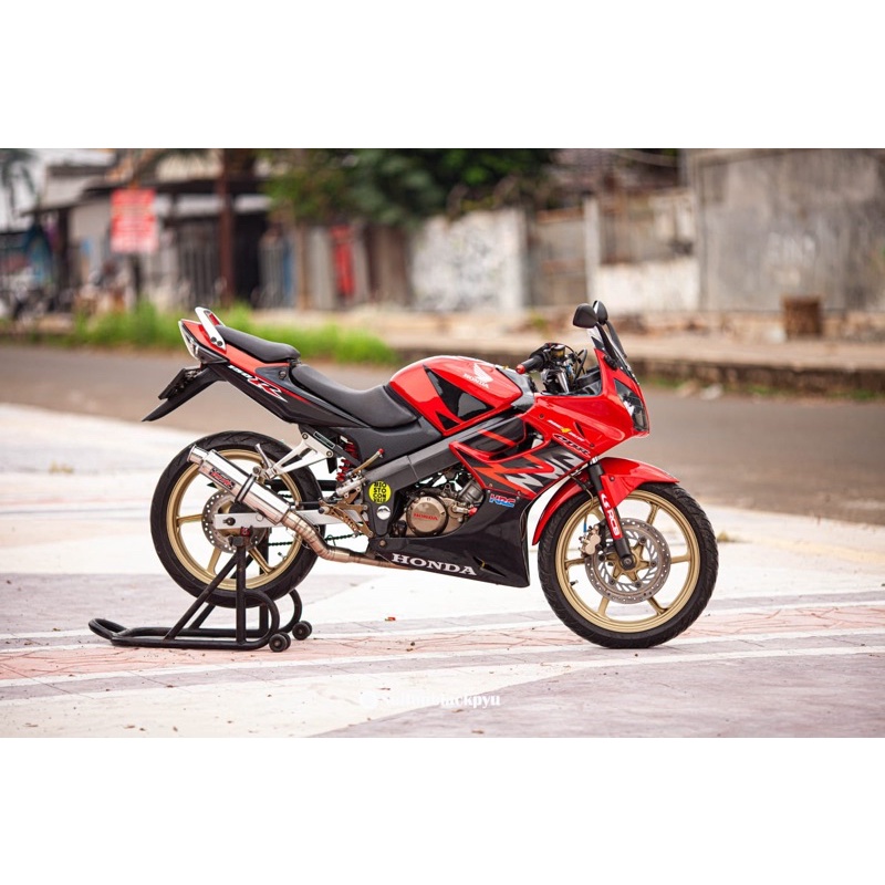 striping cbr old 2005