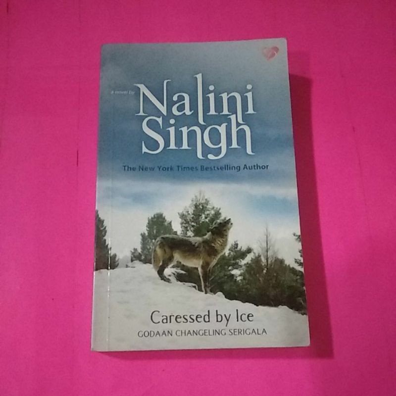 Novel Nalini Singh Caressed by Ice Godaan Changeling Serig ala by Nalini Singh