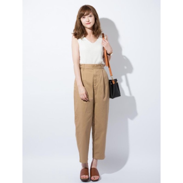 GU belted denim pants