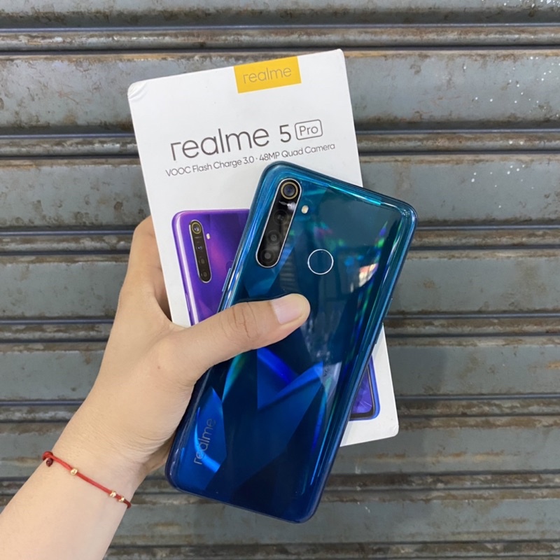 Realme 5 Pro 4/128gb second bekas pakai normal mulus fullset original resmi