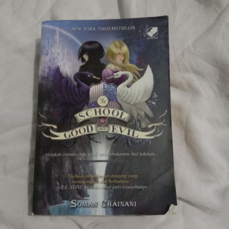 Preloved Novel The School for Good and Evil