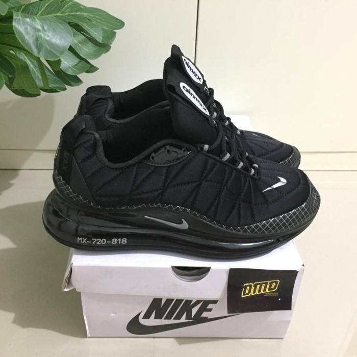 Sepatu Pria/Wanita Nike Air Max 720 818 Triple Black Premium Original Sneakers Harian Keren Sport Running