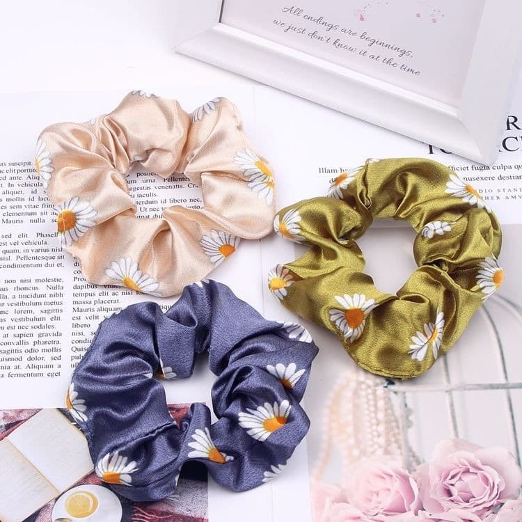 Ikat Rambut Scrunchie Rose / Kunciran Rambut Korea Style Aksesoris Wanita Jilbab Kuncir Cepol Hijab Babycinnamon