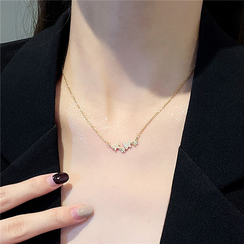 Kalung Liontin Zirkon Kupu-Kupu Anti Karat Kepribadian Perempuan Fashion Sederhana