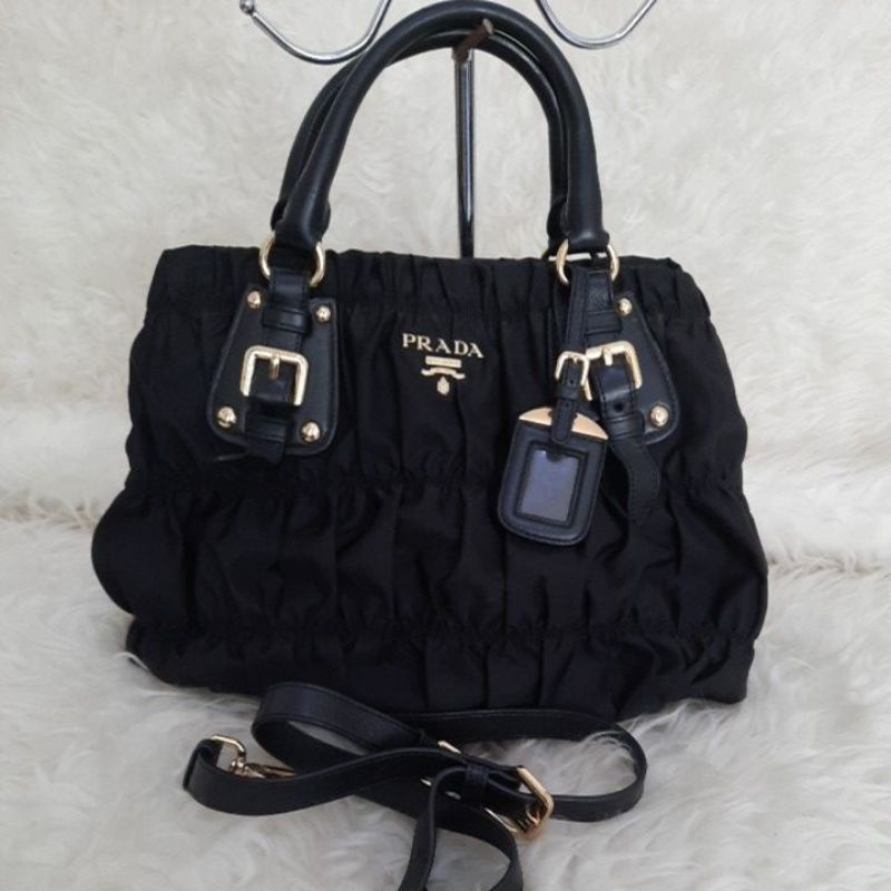 Preloved sling bag Prada