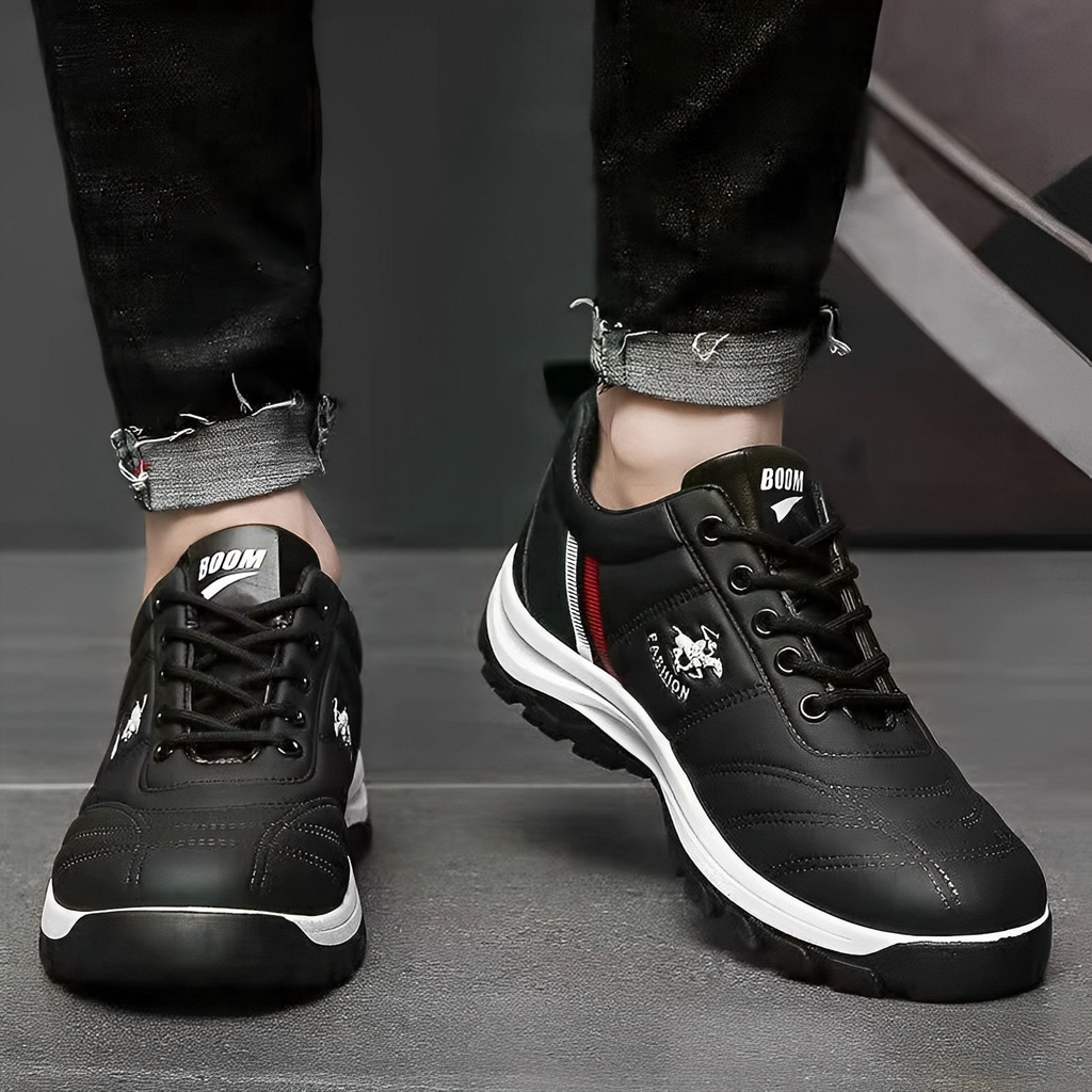 Highland Sepatu Pria Sneakers Casual Running Shoes Sepatu Tali Sekolah Jalan MC424