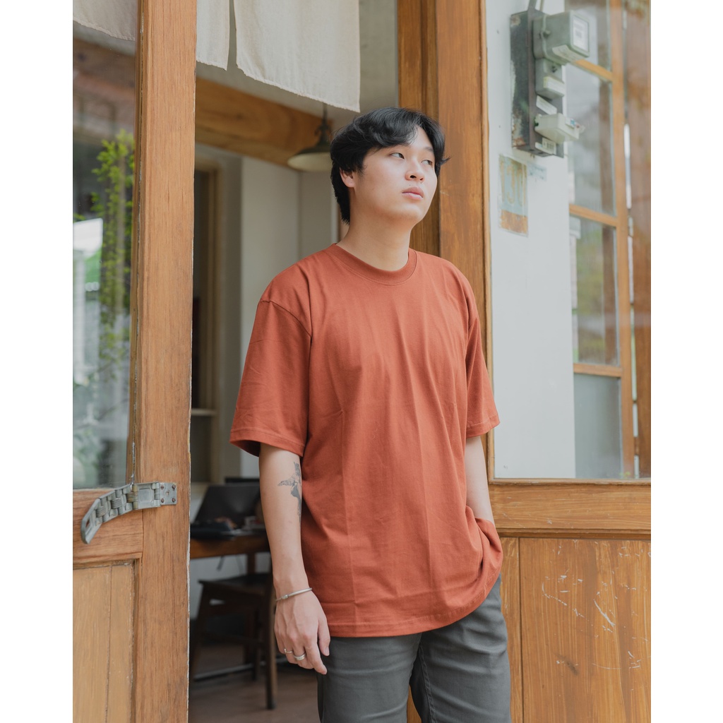 Osaka Oversized Tshirt In Cokelat Bata - Kaos Oversize Pria dan Wanita Cokelat Bata - Blank Apparel