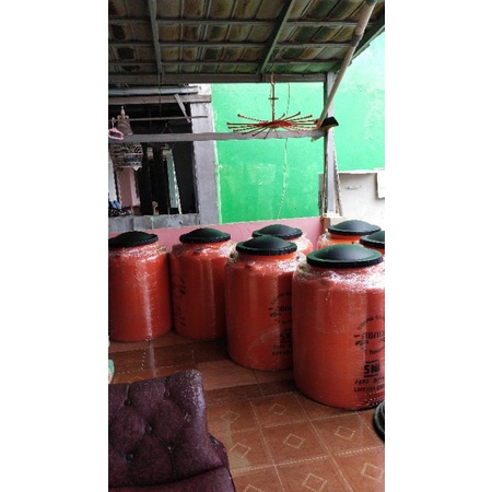 tangki air/toren/tandon 300 liter