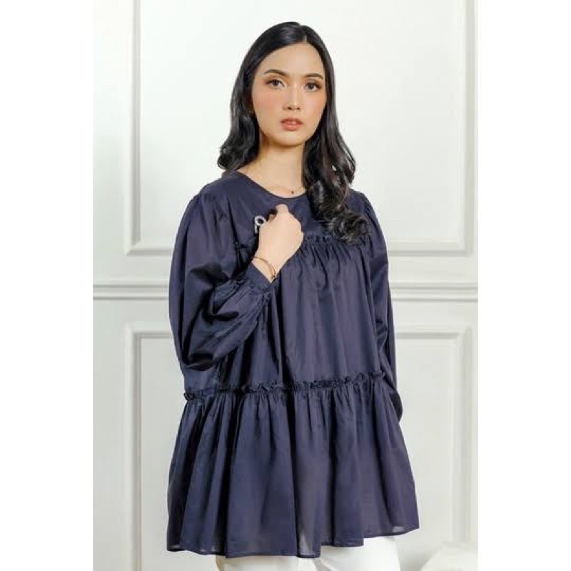 Benang Jarum Ivy Blouse Navy