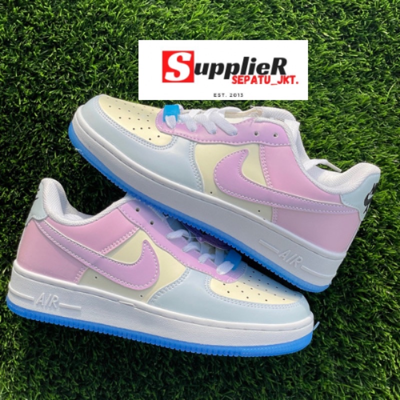 SEPATU AIR FORCE 1 UV CHANGE COLOR IN SUN ( BISA BERUBAH WARNA DIBAWAH TERIK MATAHARI)WOMEN