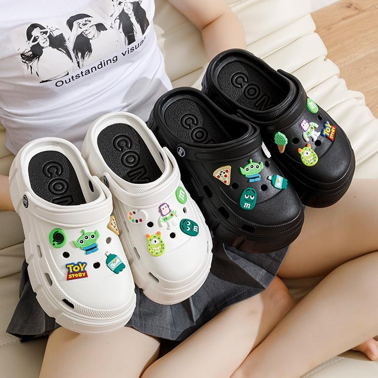 Paling Laris MeFoot.ID Sandal Wanita Crocs Import Korea Sandal BAIM Pin Toy Story