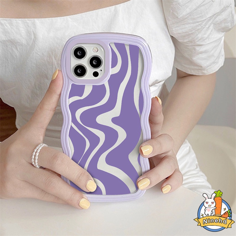 IPHONE Casing Kompatibel Untuk Iphone14 13 12 11 Pro Max X Xr Xs Max8 7 6 6s Plus Ins Korea Kuning Zebra Garis Gelombang Frame Phone Case Silikon Anti-drop Soft Case Penutup Pelindung Lensa