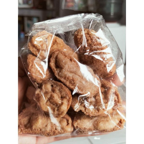 

TAHU KERING BAKSO CUANKI ISI 10 PCS TAHU SEGITIGA Topping Bakso Aci Seblak Enak