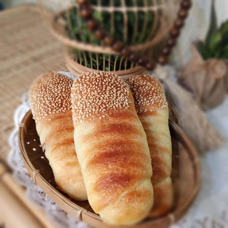 

Roti Coklat Wijen Univo