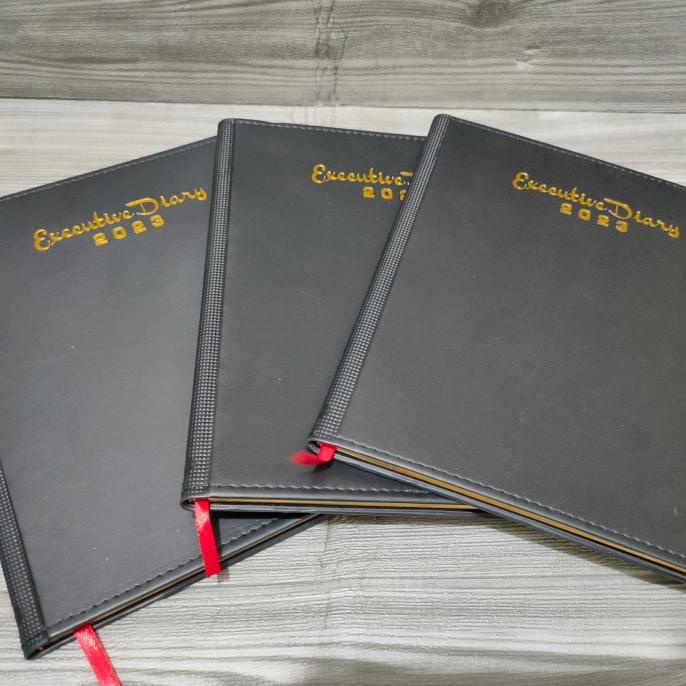 

Buku Agenda Harian Executive Diary 2023 / Agenda Executive Diary 2023