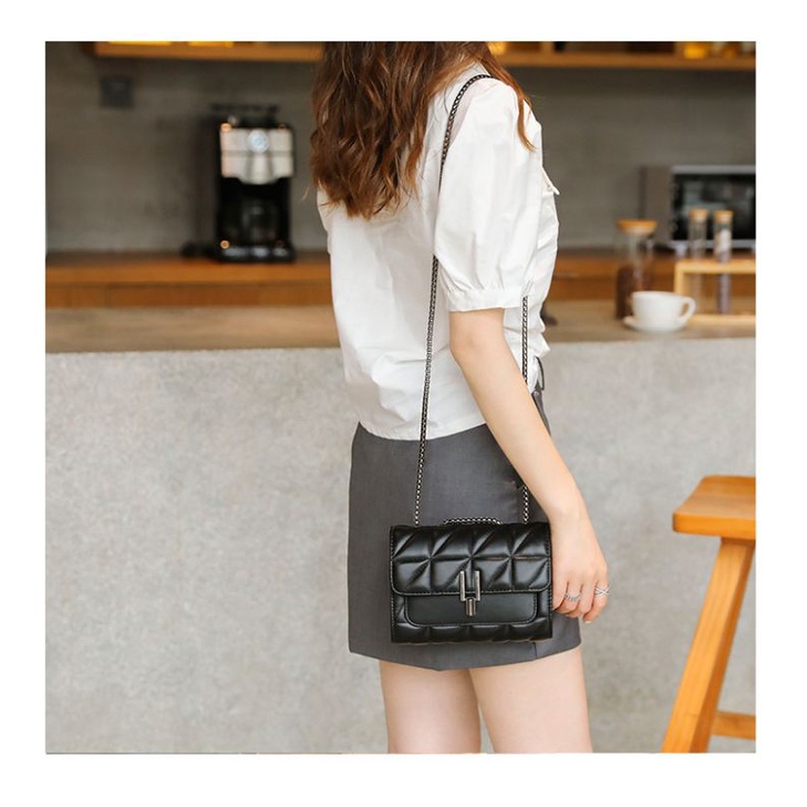 Crossbody bag women Tas selempang wanita kecil trendi tali rantai simple