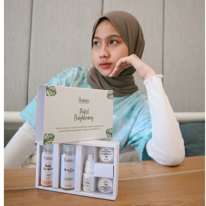 Paket Skincare Pencerah Wajah Pratista Trial Set Brightening Series Penghilang Flek Wajah Mini Skincare Traveling Pratista Ori