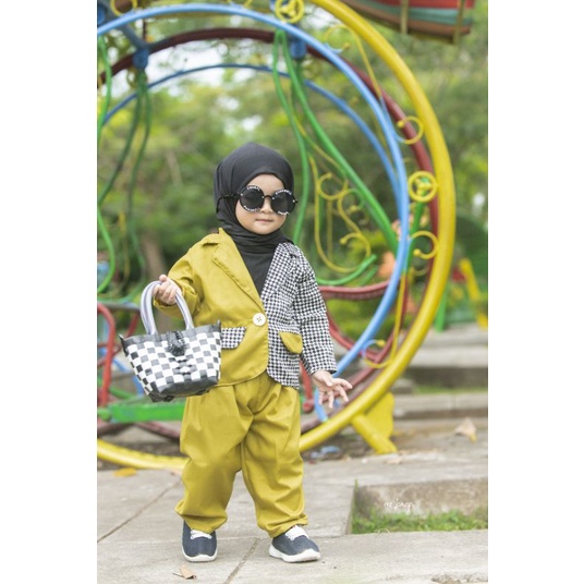 PL nasha set blazer ( blazer+ celana) *bukan baru