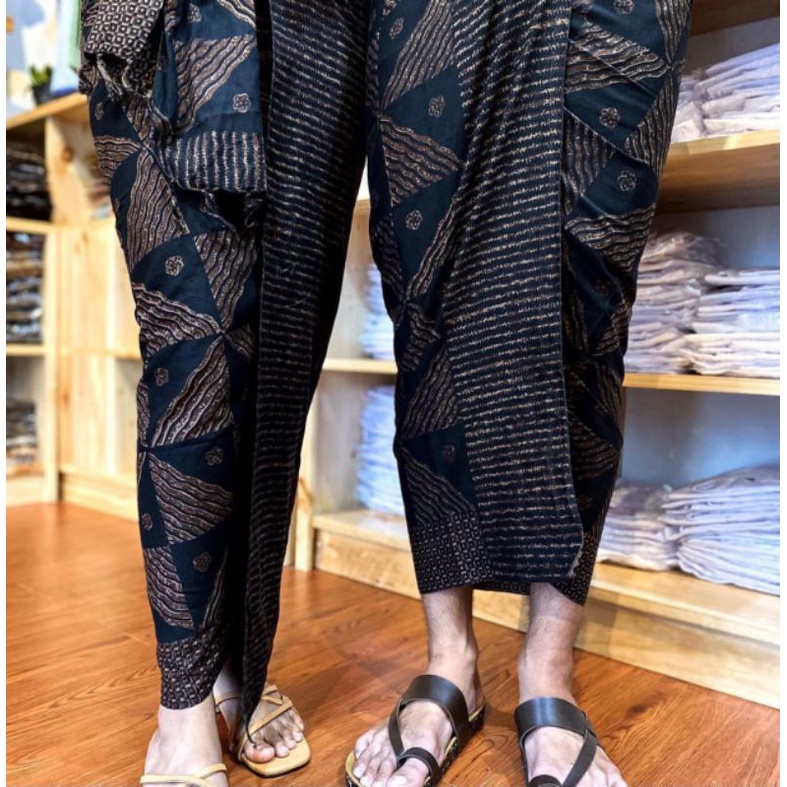 Set couple batik pakaian adat Bali