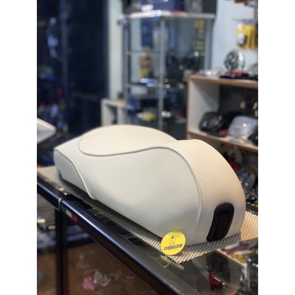 Jok Piaggio Vespa X Justin Bieber Semi Single Seat Vespa Sprint Primavera IGET