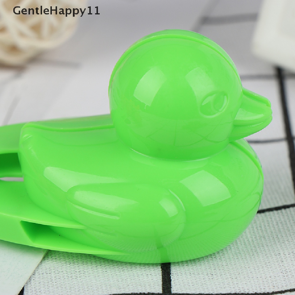 GentleHappy Cartoon Lovely Duck Shaped Snowball Maker Clip Children Outdoor toy id