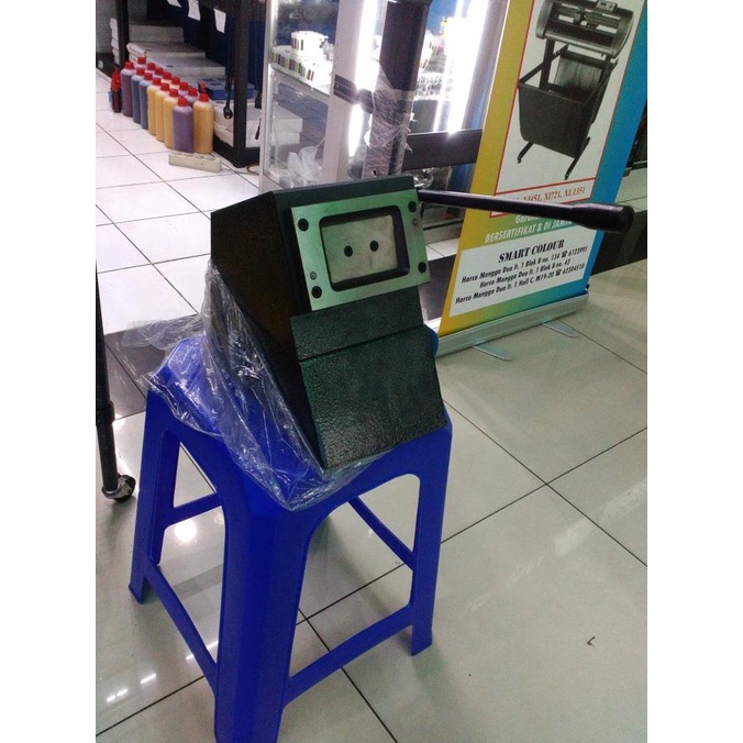 

Mesin Plong Id Card Heavy Dutty / Pvc Cutt Cutter