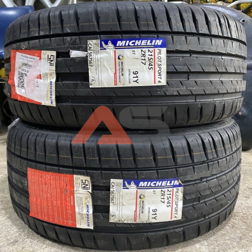Ban Michelin Pilot Sport 4 PS4 215 / 45 R 17 R17