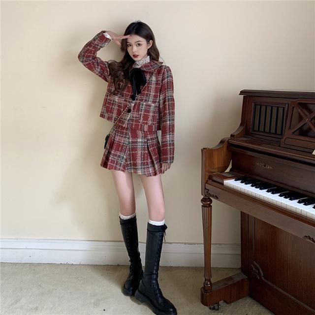 Suhao woolen coat female doll collar short loose Korean version retro temperamen tartan coat one piece suit new