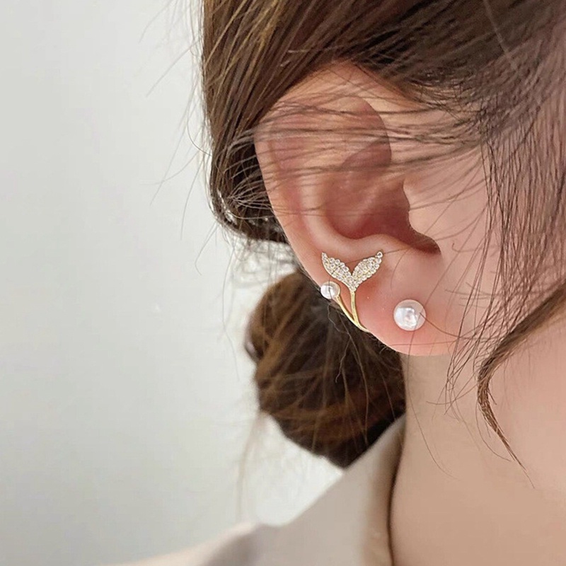 Fancyqube Korea Baru Cahaya Mewah Zirkon Fishtail Pearl Stud Earrings Untuk Wanita Fashion Kristal Imitasi Mutiara Manis Anting-Anting Gadis Perhiasan