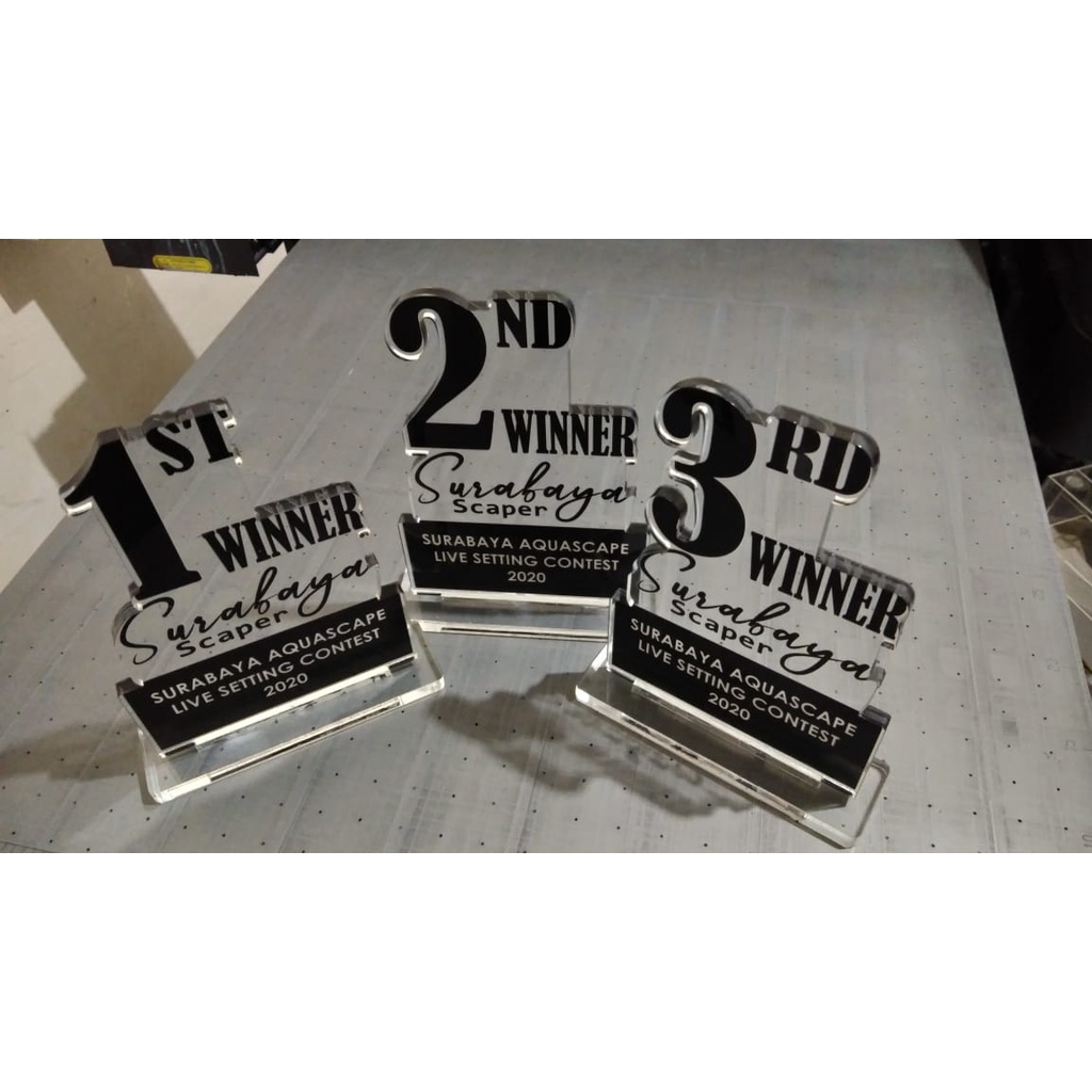 Standee Plakat Piala Trophy Akrilik Print UV 2 sisi CUSTOM